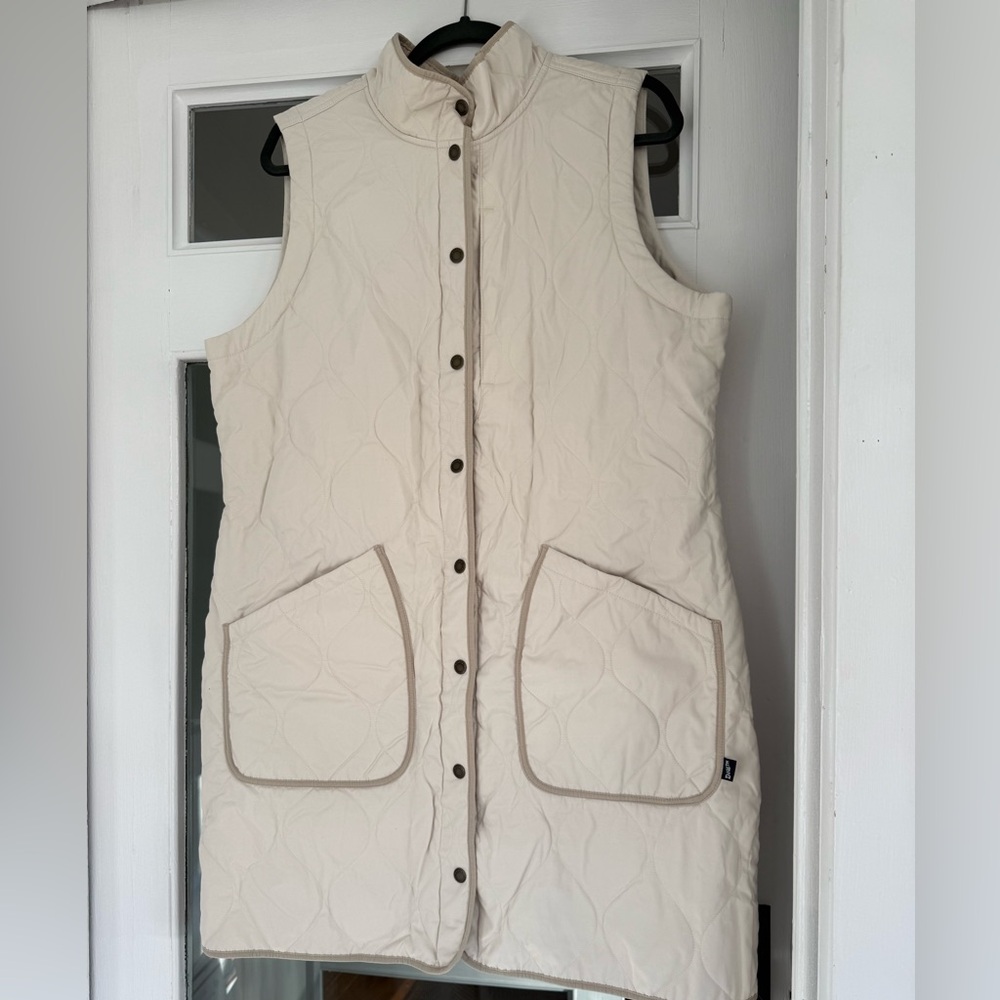 Duluth Trading Co Women's Beige Quilted Vest